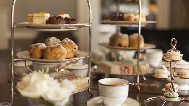 Vegan afternoon tea at The Hyde at Roseate House Hotel. Image courtesy of Red Letter Days.