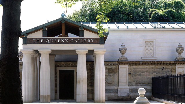 The front portico of the Queen's Gallery.