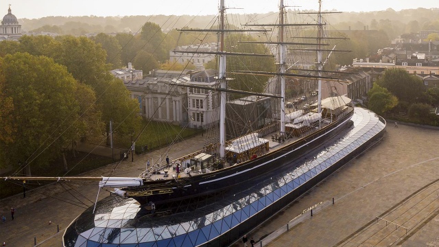ship tour london