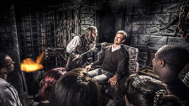 Der Folterer im The London Dungeon © The London Dungeon. Bild mit Genehmigung von The London Dungeon.