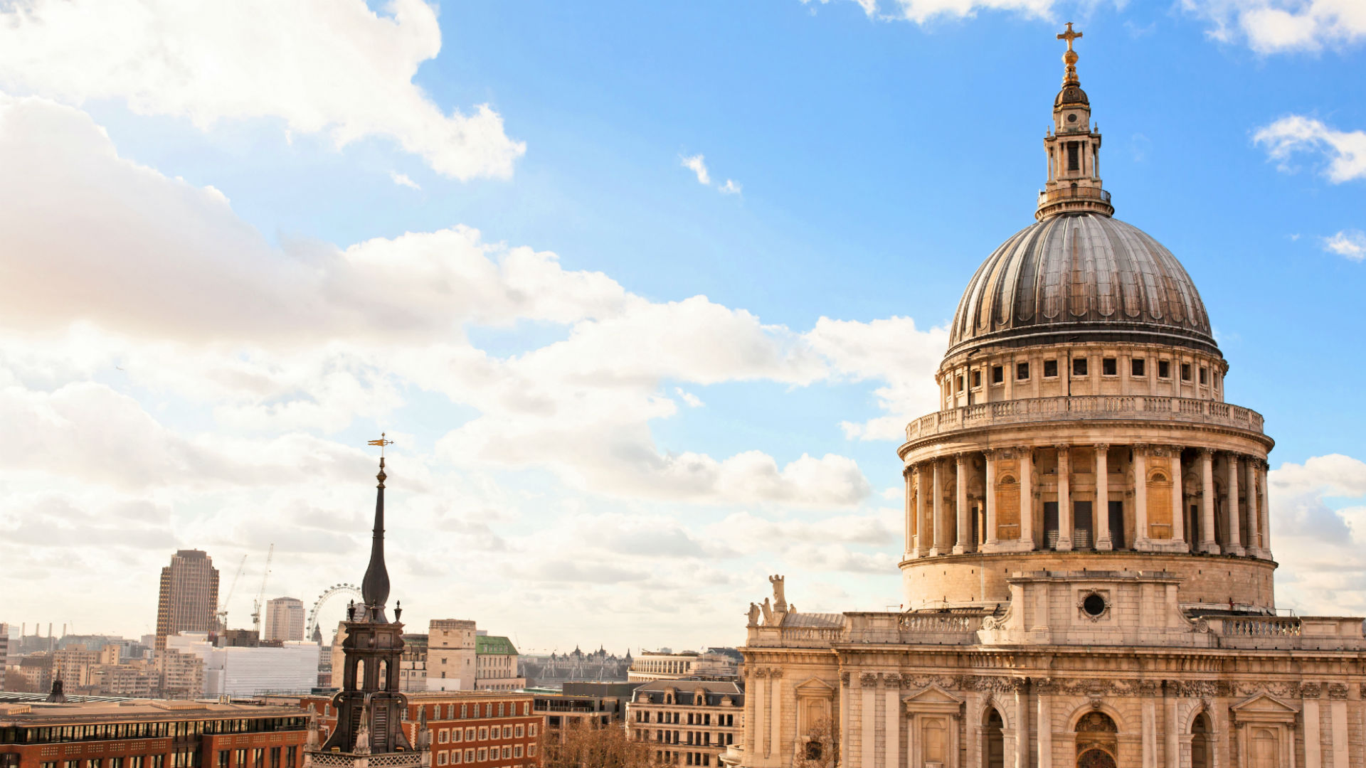St Paul's Cathedral. Image courtesy of Golden Tours.