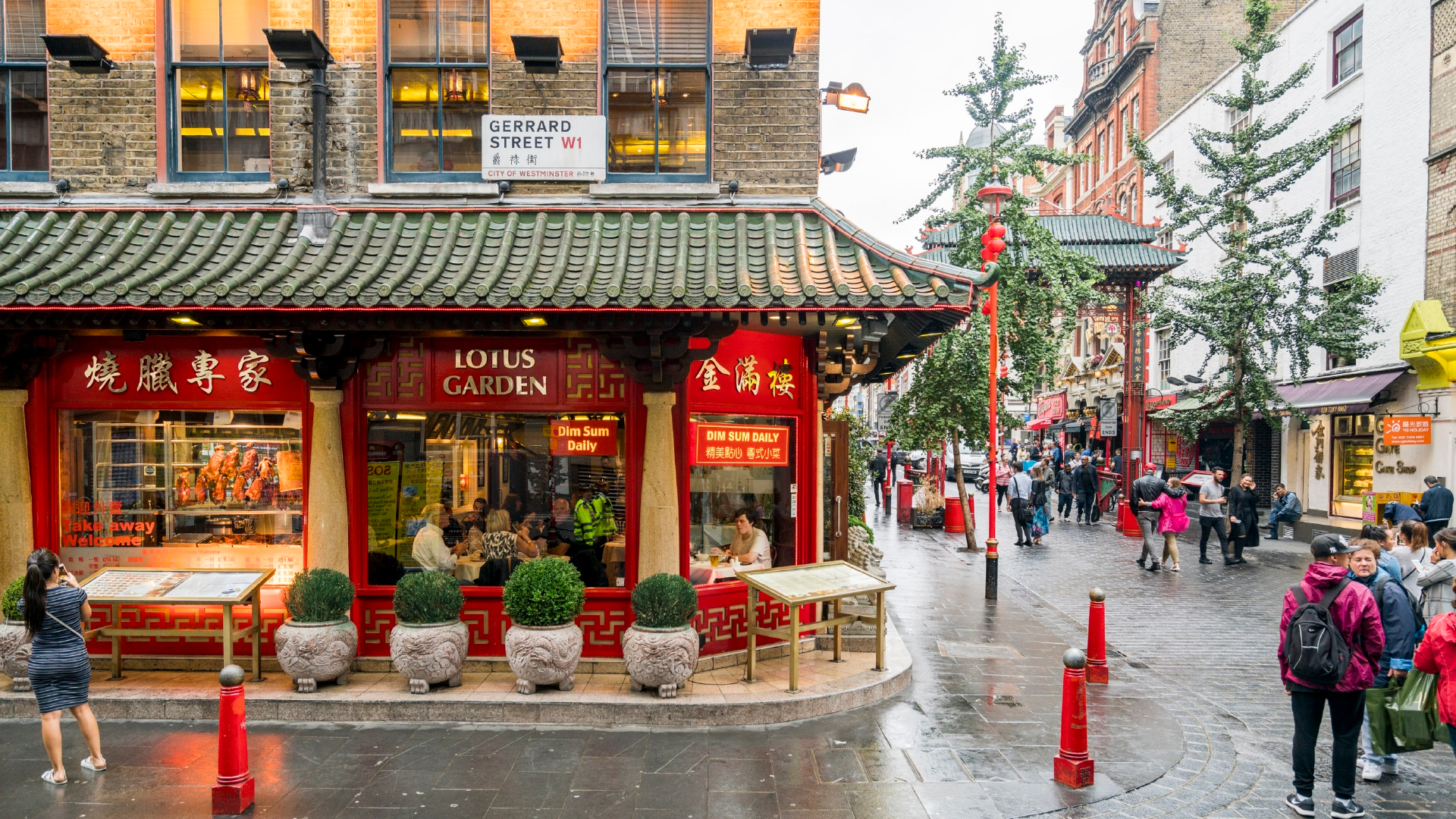 Chinatown Area Guide Visitlondon Com