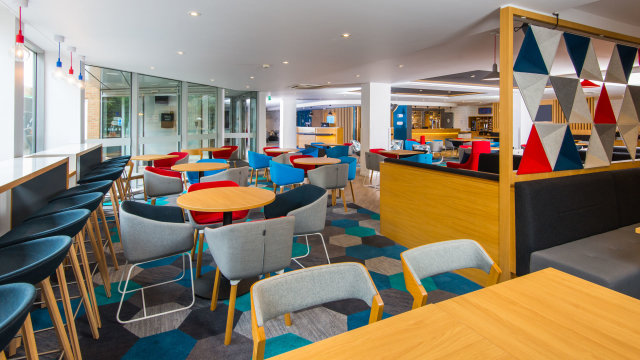 Imagen por cortesía de Holiday Inn Express London Hammersmith