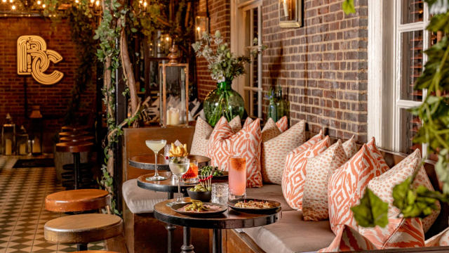 Immagine per gentile concessione di The Bloomsbury Club Immagine per gentile concessione di The Bloomsbury Club