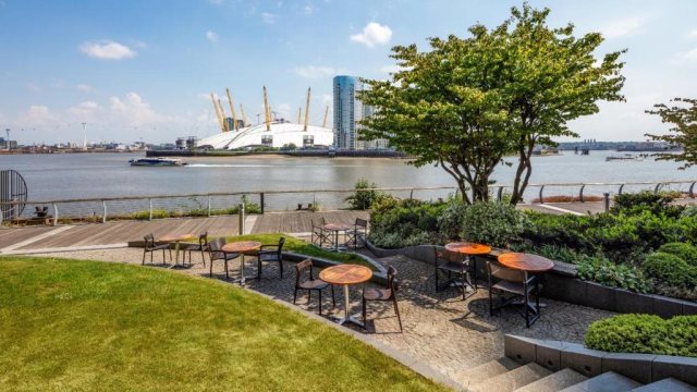 Image courtesy of Radisson Blu Hotel, London Canary Wharf East