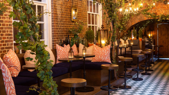 Immagine per gentile concessione di The Bloomsbury Club Immagine per gentile concessione di The Bloomsbury Club