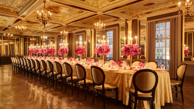 Image courtesy of Hotel Cafe Royal