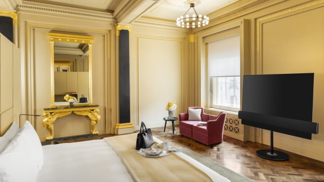 Image courtesy of Hotel Cafe Royal