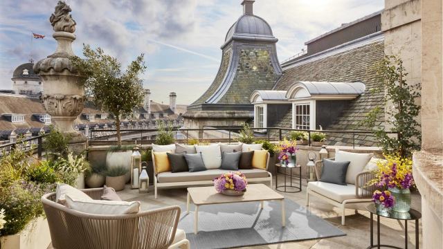 Image courtesy of Hotel Cafe Royal