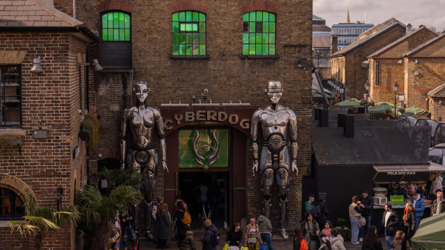 Immagine per gentile concessione di Stables Market Camden