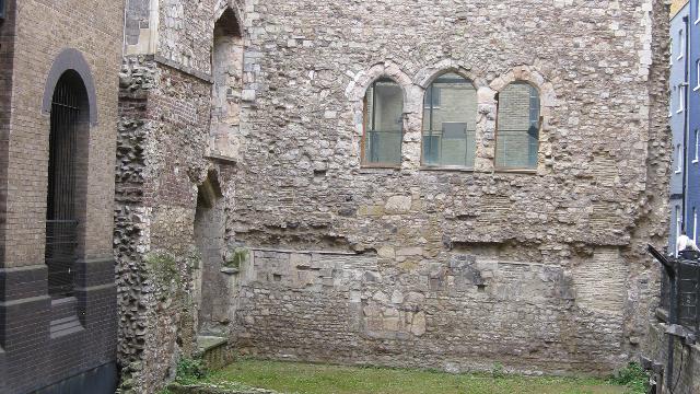 Winchester Palace - Historic Site & House 