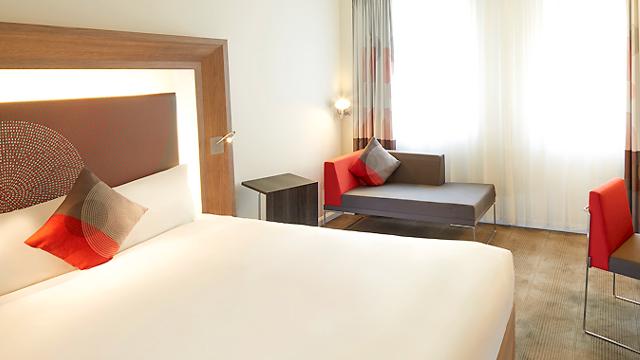 Novotel London Brentford Hotel Visitlondon Com