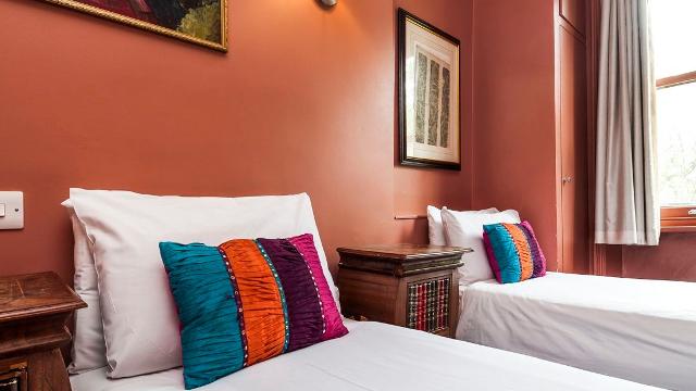 Castleton Hotel Hotel Visitlondon Com