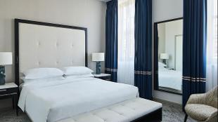 One-bedroom suite. Image courtesy of London Marriott Hotel Grosvenor Square.