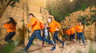 Travel across time zones. Image courtesy of The Crystal Maze LIVE Experience.