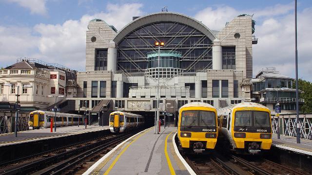 Charing Cross Railway Station London Bahnhof