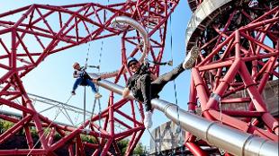 People enjoying The London Abseil. Image courtesy of The London Abseil.