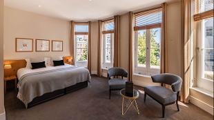 The Resident Kensington Deluxe room. Image courtesy of Resident Hotels Ltd