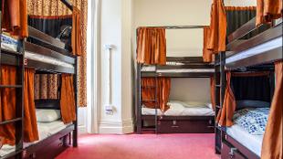 6-bed mixed dormitory. Image courtesy of Palmers Lodge.