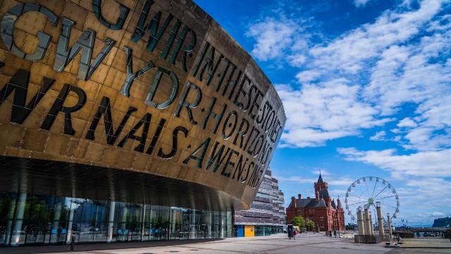 Day Trip To Cardiff With Entry To Cardiff Castle And Open-top Bus Tour