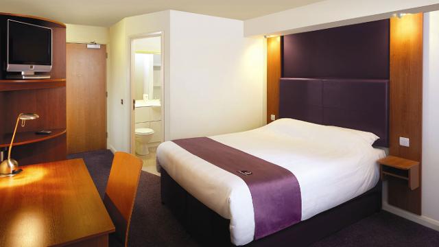 Premier Inn London Kensington Olympia Hotel Visitlondon Com