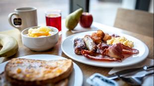 Complimentary breakfast. Image courtesy of Hampton by Hilton London Waterloo.