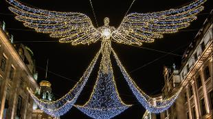 Regent Street Christmas lights © Shutterstock.