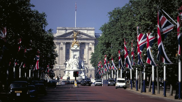 The Mall London Historic Site House visitlondon