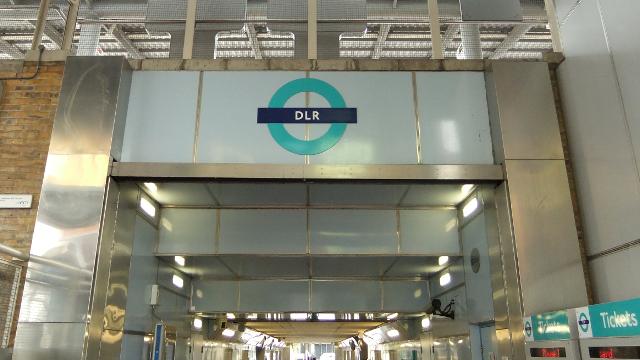 Greenwich Dlr Station Dlr Haltestelle Visitlondon Com