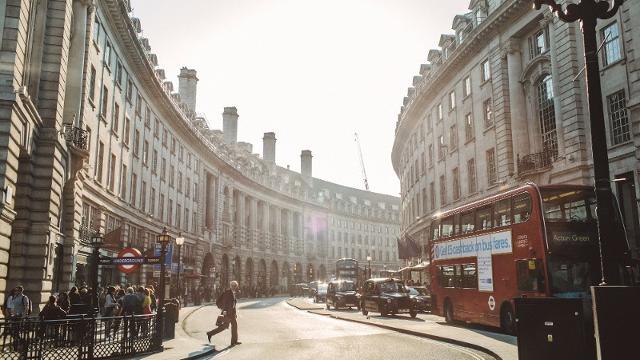 Regent Street - Shopping Area - visitlondon.com