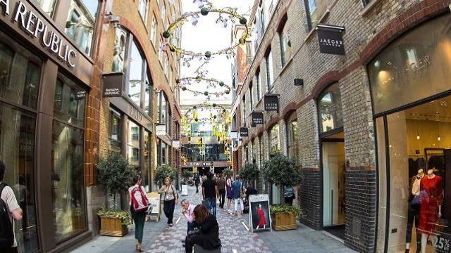 St Martin S Courtyard Retail Shopping Area Visitlondon Com