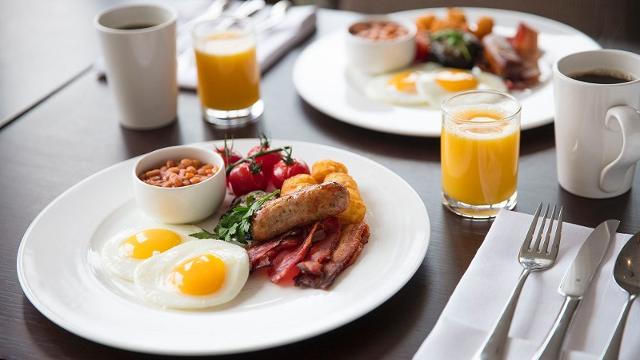 hotels with breakfast london