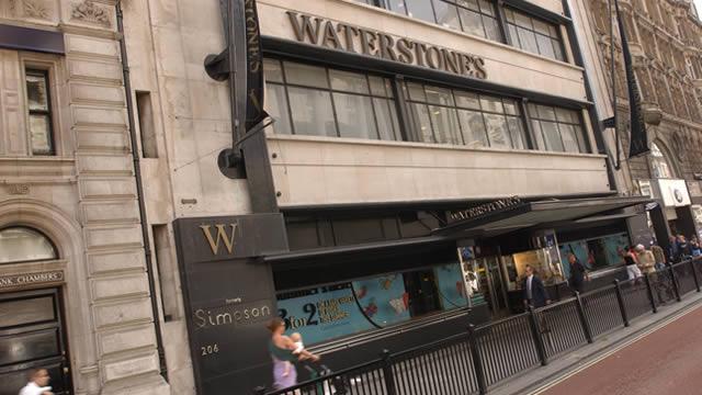 Waterstones Piccadilly - Books - visitlondon.com