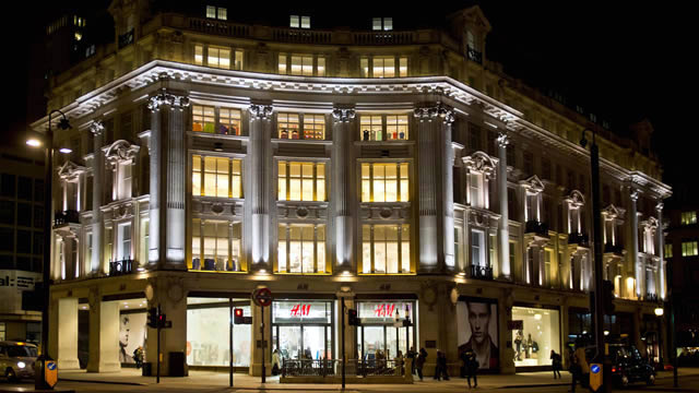 Bargain fashion - Shopping - visitlondon.com