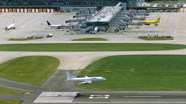 london city airport to london